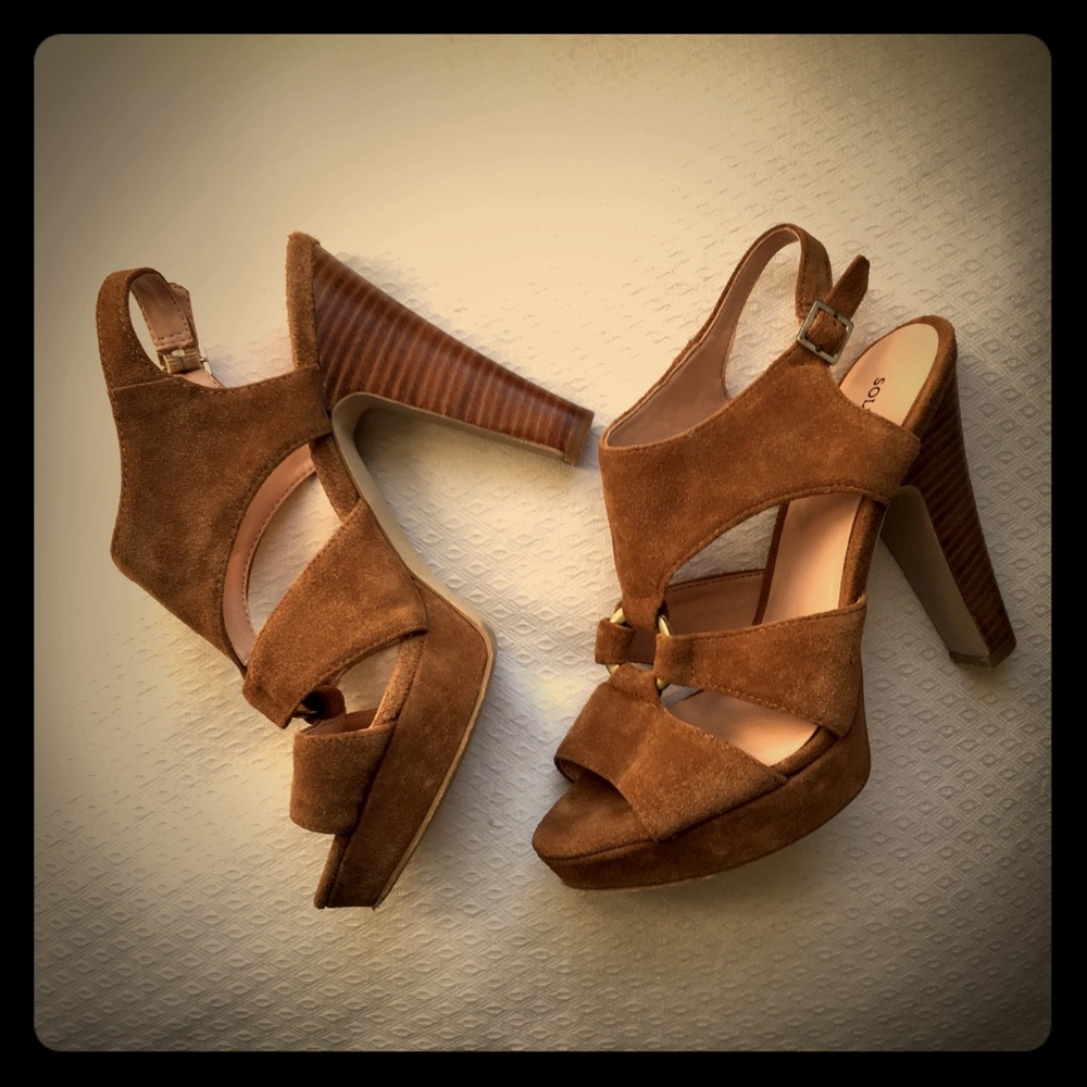 Sexy Sole Society “Evelyn” stacked wooden heels 👠